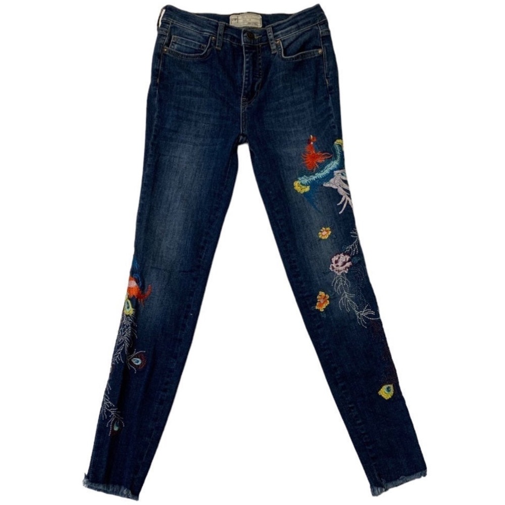 Free People Women’s Bird/Floral Embroidered Frayed Hem Jeans Size 24
